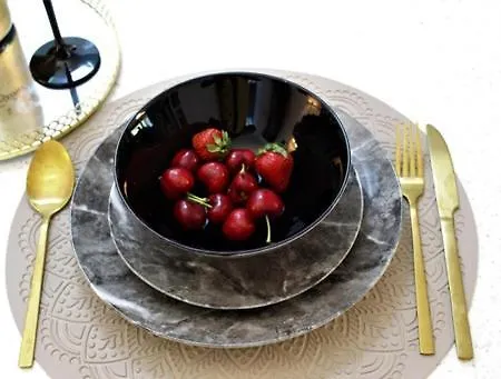 Royal Luxury With Garden And Private Parking Apartament