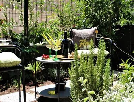 Royal Luxury With Garden And Private Parking * スプリト